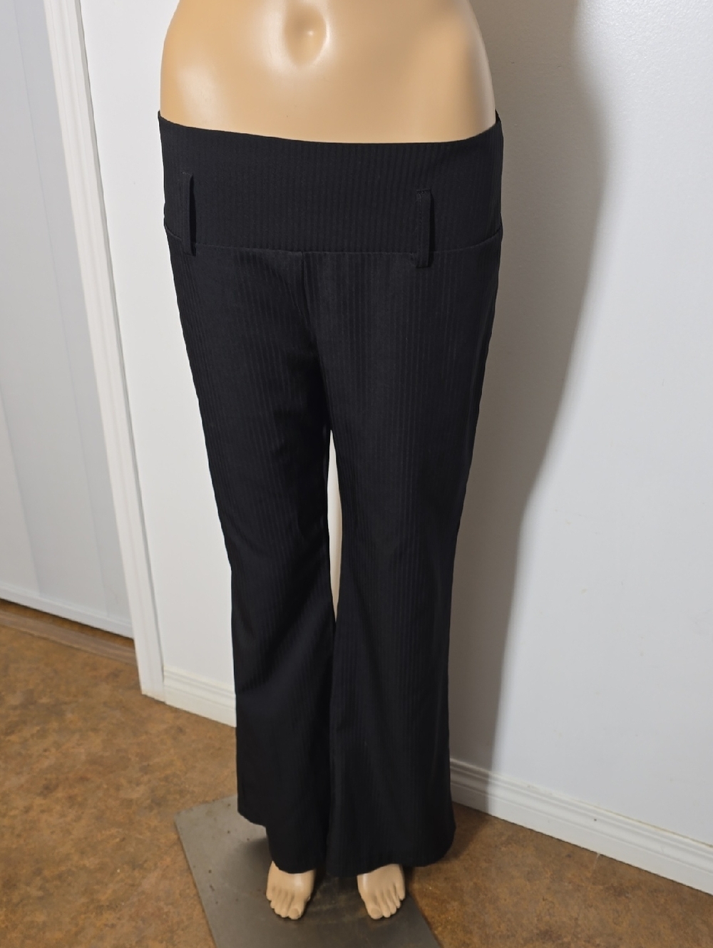 Women's Black Pinstipe Wide-Leg Waist Pants - 7